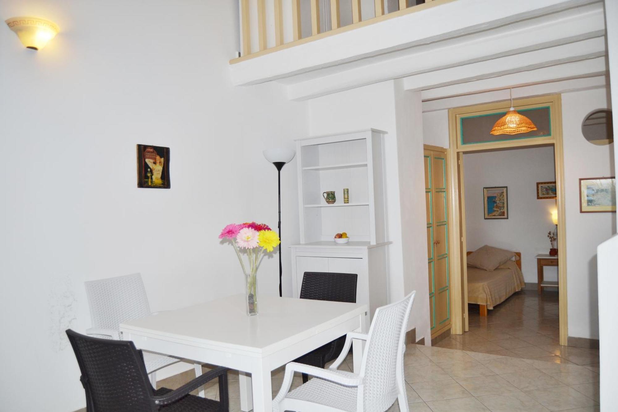 Ossidiana Center 3*
